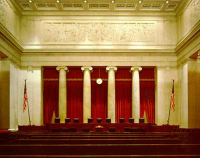 Courtroom-of-the-US-Supreme-Court