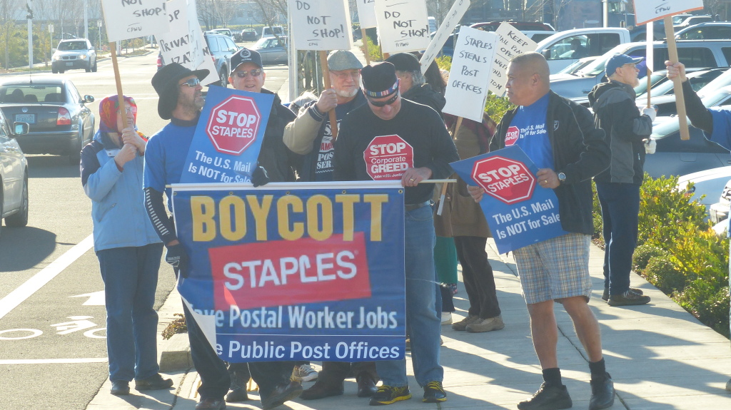  Protesters storm Staples store