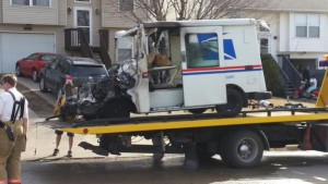 Video: Letter Carrier and Customers Protect Mail From Burning LLV