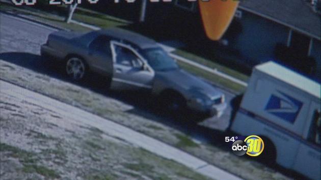 Video: Thieves target Fresno CA mail trucks