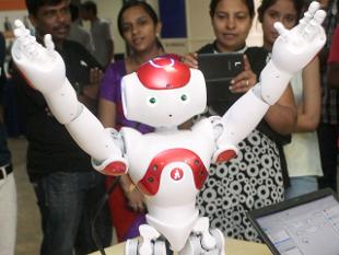 Robots set to aid postal workers with parcel deliveries in Germany Robots set to aid postal workers with parcel deliveries in Germany