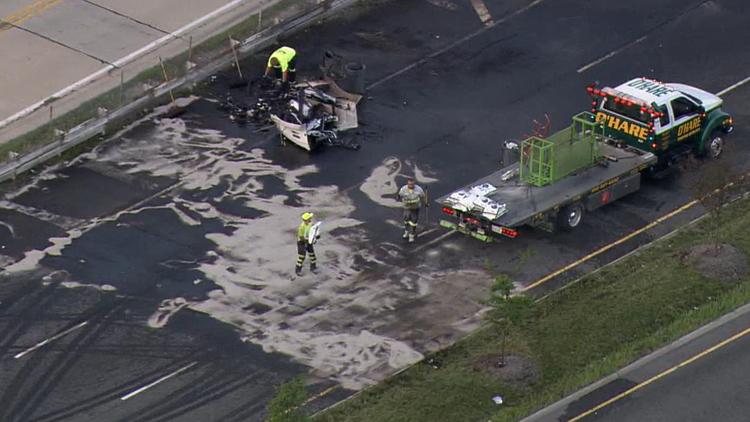 hurt-when-postal-service-semi-suv-collide
