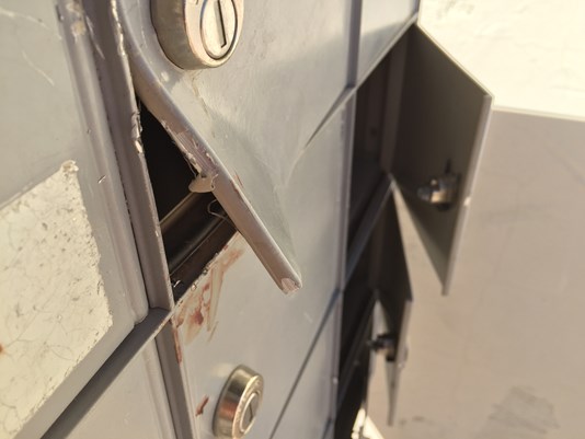Video: Mailbox thieves strike Arizona neighborhood