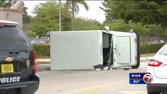 overturned_mail-truck
