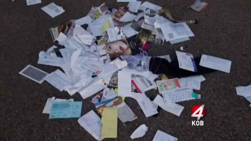 Heap_of_stolen_mail_gets_left_in_street-syndImport-061327