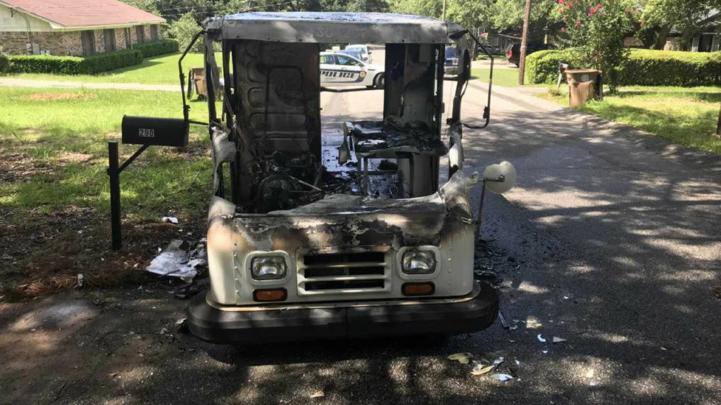 mail truck fire711